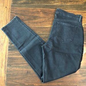 Old Navy Black Sweetheart  Skinny Jeans - 8 Reg